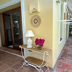 Moumi Villa