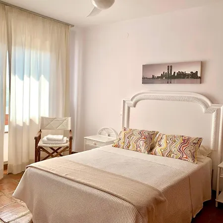 Moumi * Marbella