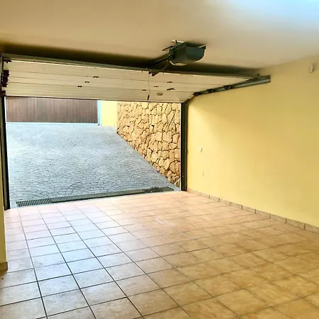 Moumi Marbella