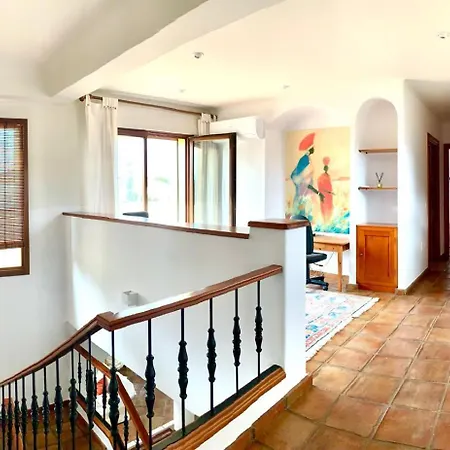 Moumi Marbella