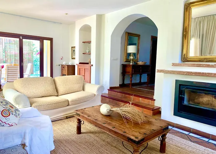 Moumi Villa
