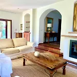 Moumi Villa